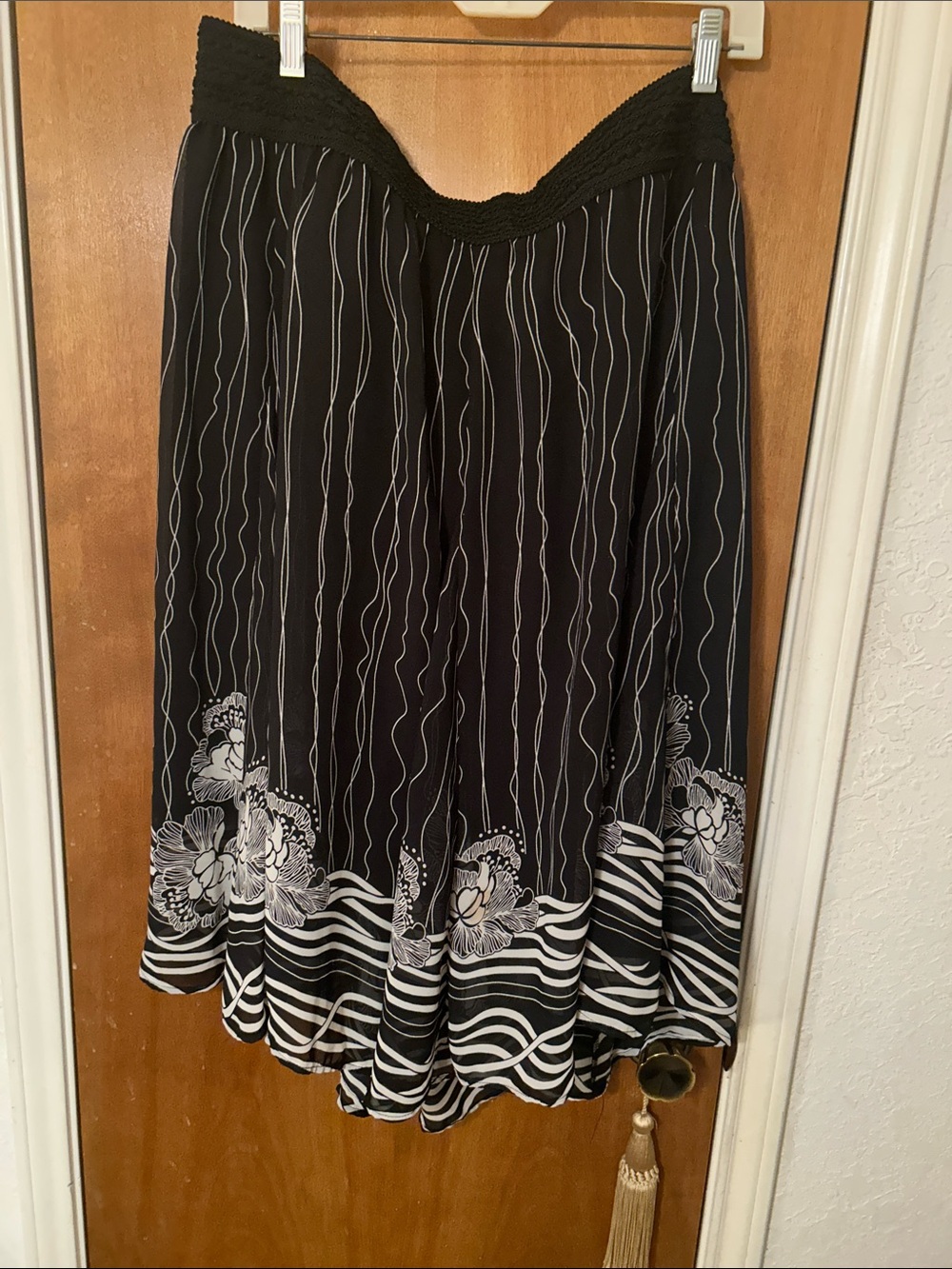 Lapis Black Floral Stripe Skirt 3x